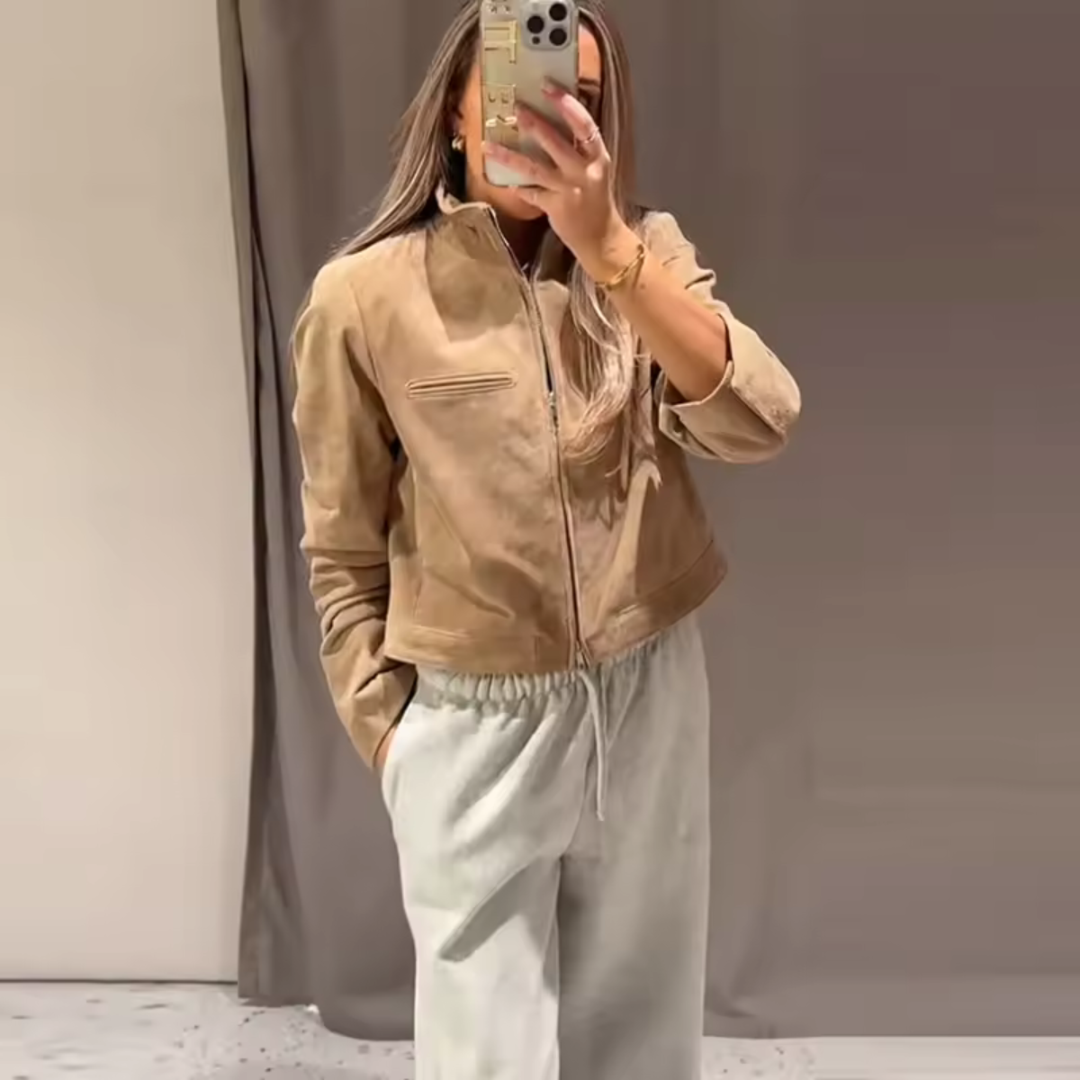 Isabella | Elegante Wildlederjacke für einen stilvollen Look