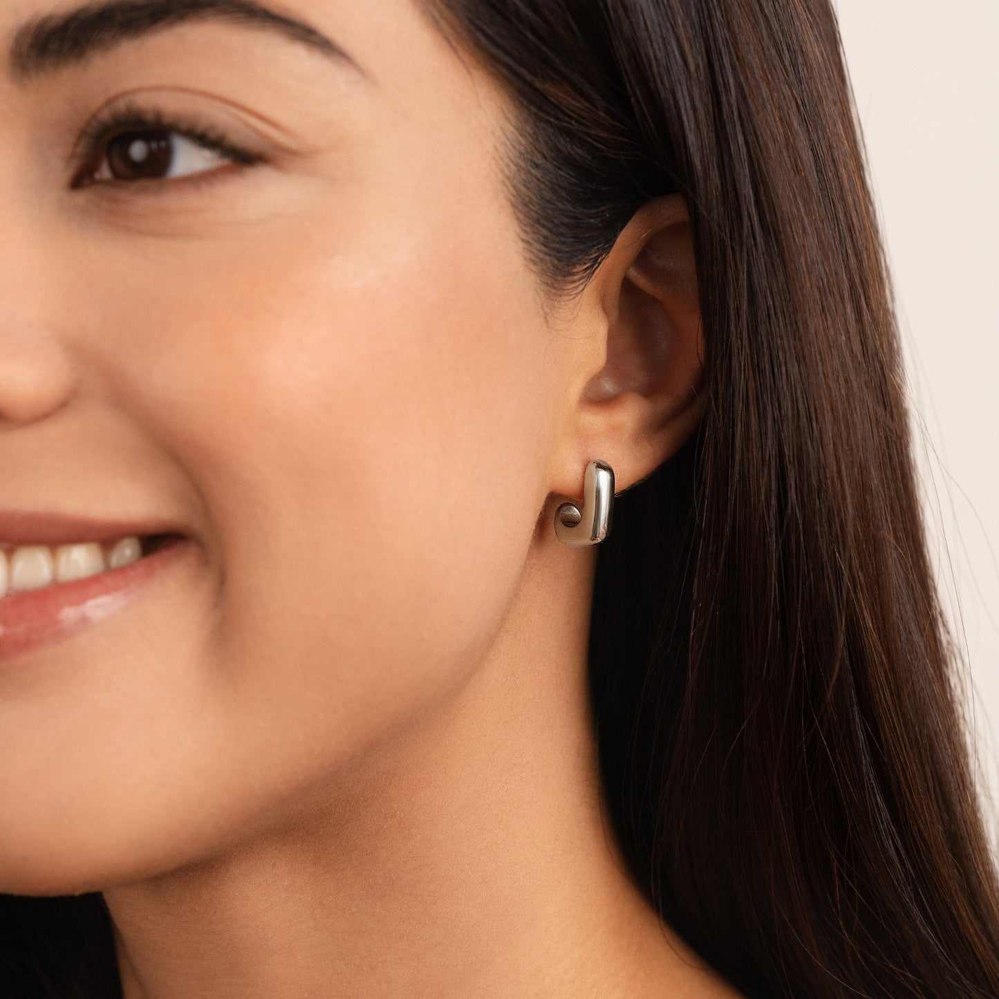 Alice Carré Gold Earrings