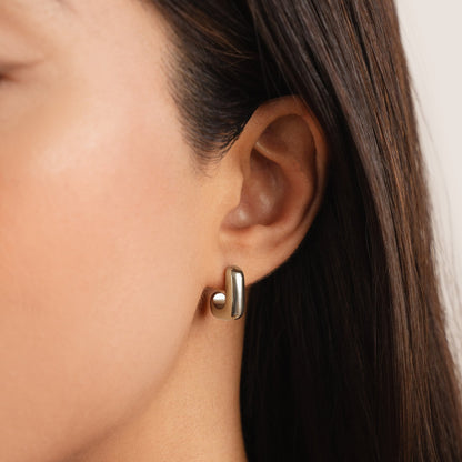 Alice Carré Gold Earrings